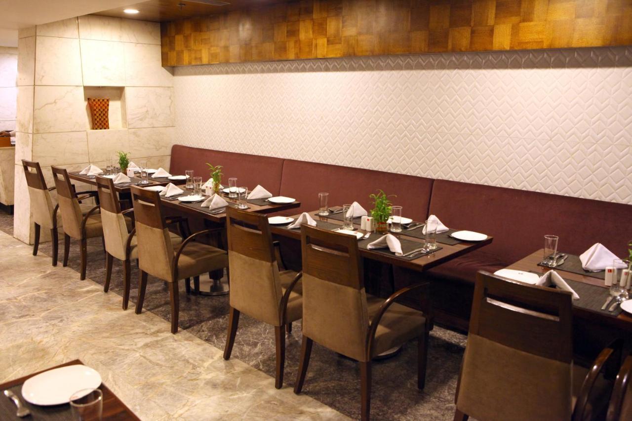 苏拉特洛兹广场酒店、 外观 照片