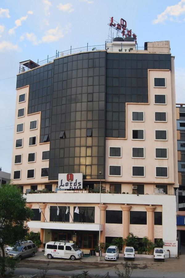 苏拉特洛兹广场酒店、 外观 照片